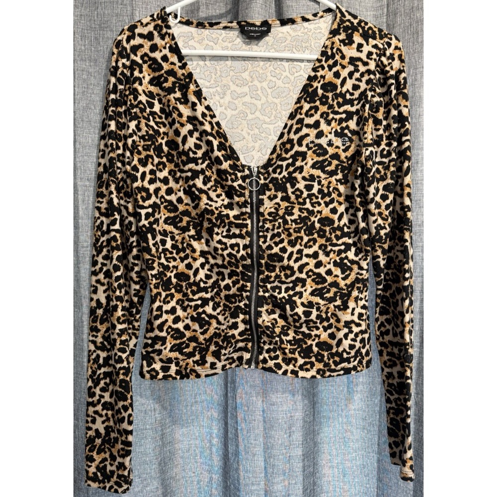 Bebe Rhinestone Logo Cheetah print Zip Up Pull On Top Size Medium Long Sleeve